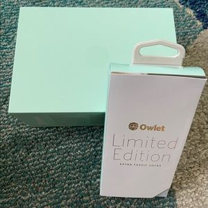 Owlet 3rd generation with Limited edition socks